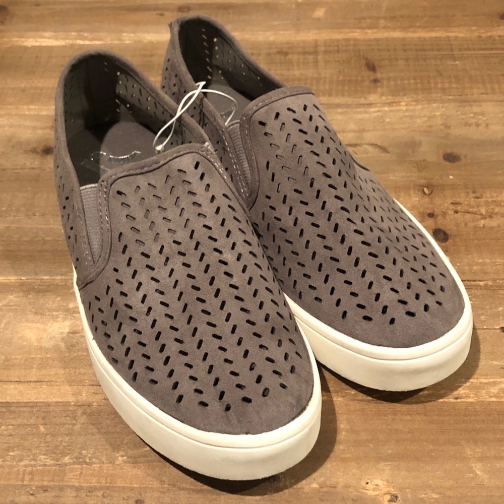 Report Slip On Shoes - Size 7
